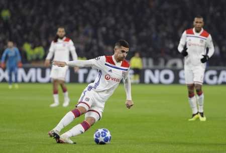 代足球中的 代足球中的