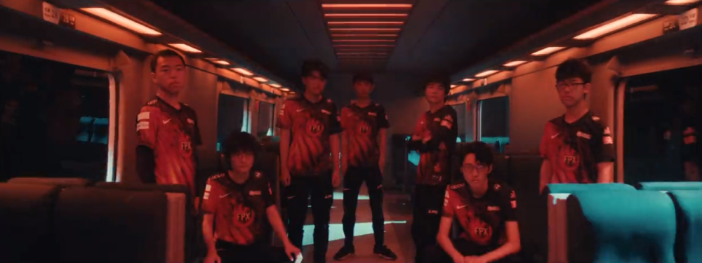 足球界掀起 足球界掀起